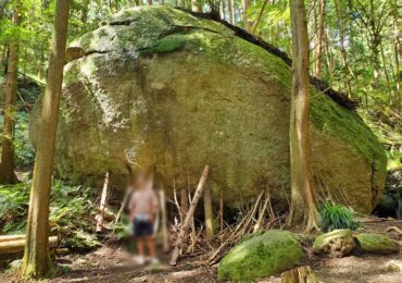 【七沢温泉のパワースポット・亀石】亀というより巨石！オーブらしき光が写真に写った？