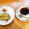 【飯山温泉・Cafe 4分休符(シブキュウフ)】まったりできるレトロ山小屋カフェ！本格的なコーヒとログハウスとアートも楽しめる！